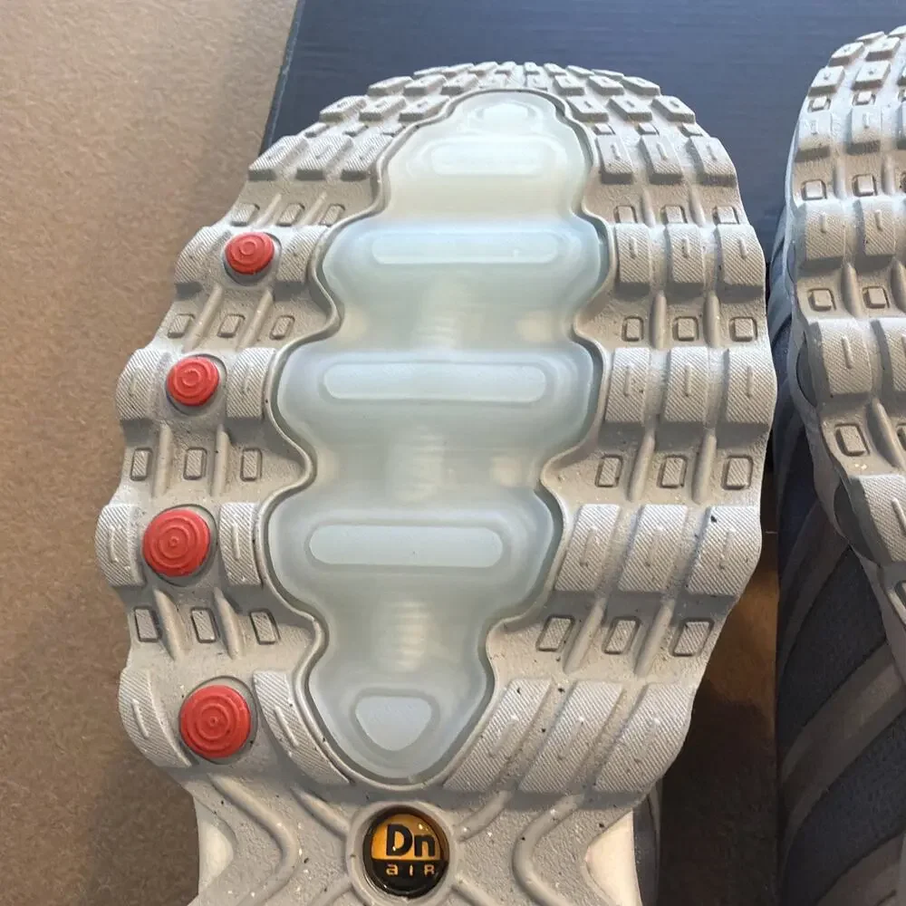 Size 8.5 - Nike Air Max DN8 Wolf Grey Metallic Silver Women’s $200